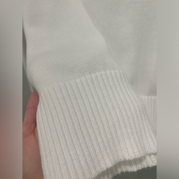 525 America V-Neck White Sweater - Picture 7 of 11